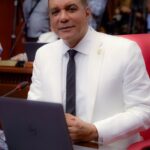Senador Carlos Gómez califica de exitoso, humano, moderno y transparente el primer año de gestión del presidente Luis Abinader