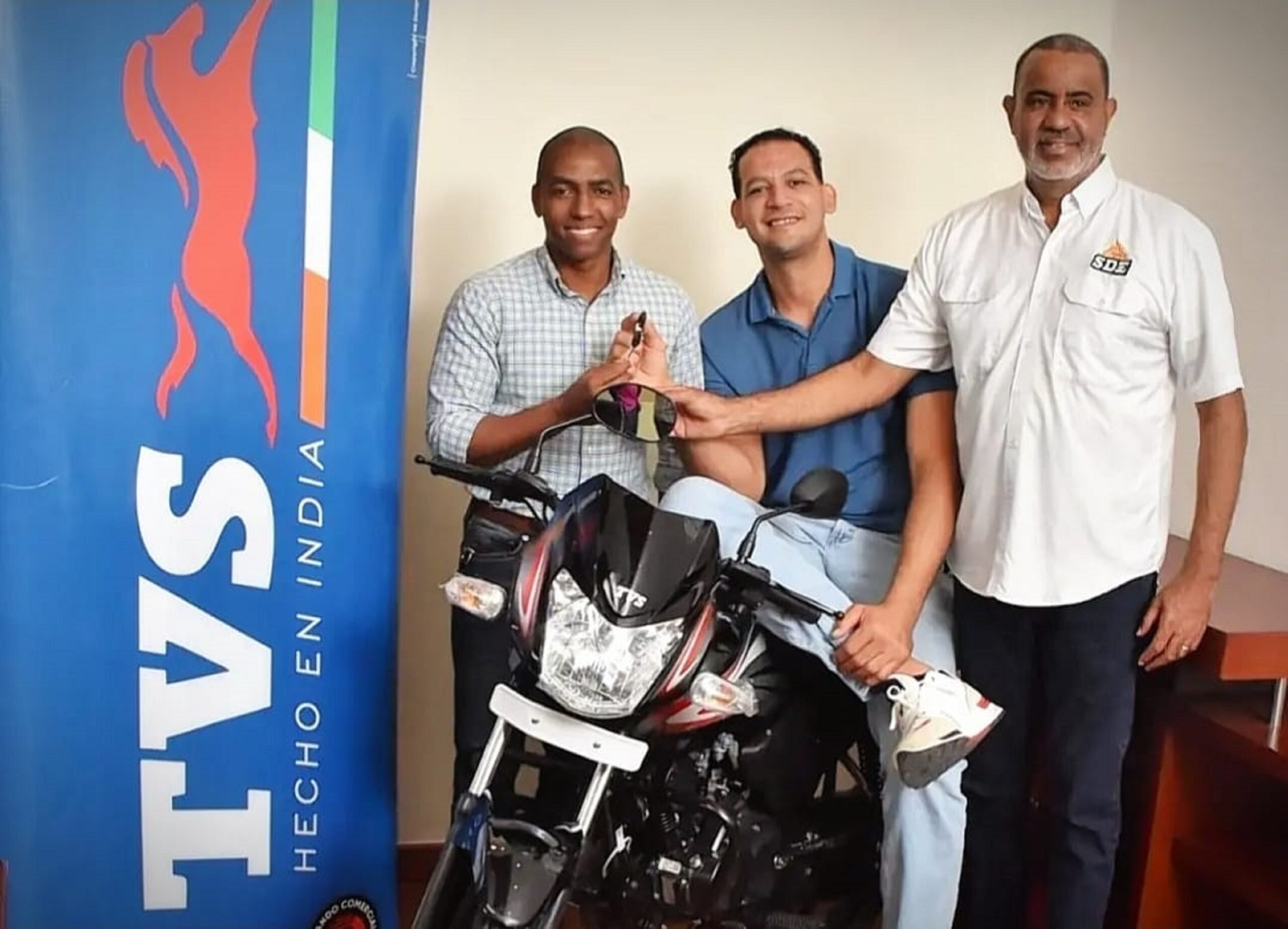 Los Soles del Este reciben apoyo de Orlando Comercial