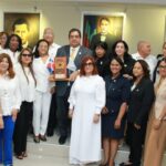 Azua entrega Escudo Heráldico y declara Hijo Distinguido al doctor Jhon Richard Paniagua Feliz
