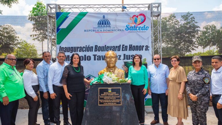 Ministro Collado deja  inicia obra reconstrucción municipio Salcedo, Hermanas Mirabal.