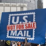 Casi 90 países han suspendido sus envíos postales a los EEUU