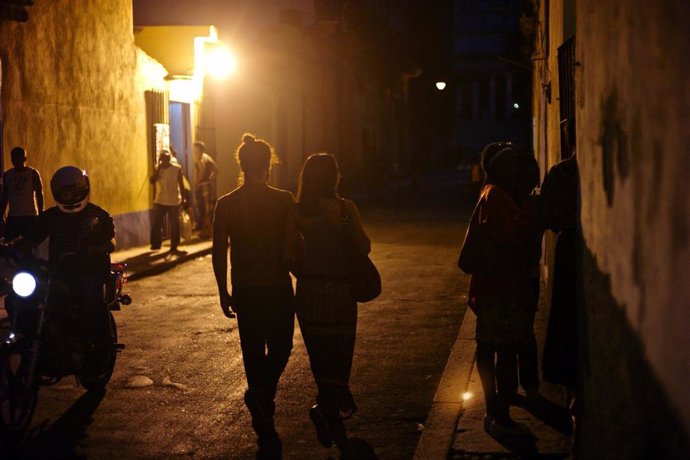 Cuba sufre un nuevo apagón en la zona oriental de la isla