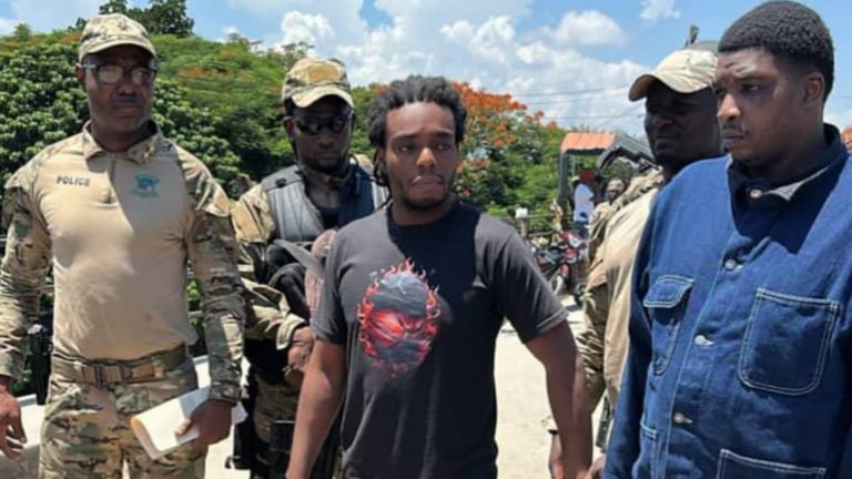 Detienen en RD a supuestos pandilleros de banda haitiana los 400 Mawozo Detienen en RD a supuestos pandilleros de banda haitiana los 400 Mawozo
