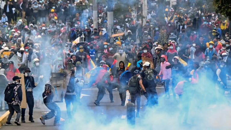 ECUADOR: Al menos un muerto por represión durante el paro