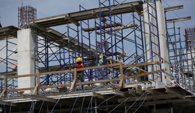Ministerio paraliza construcción 15 obras debido a inseguridad