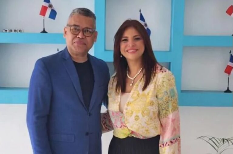 Nikauly de la Mota renuncia de partido Generación Servidores