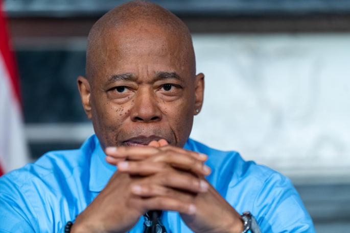 NUEVA YORK: El alcalde Eric Adams renuncia a la reelección