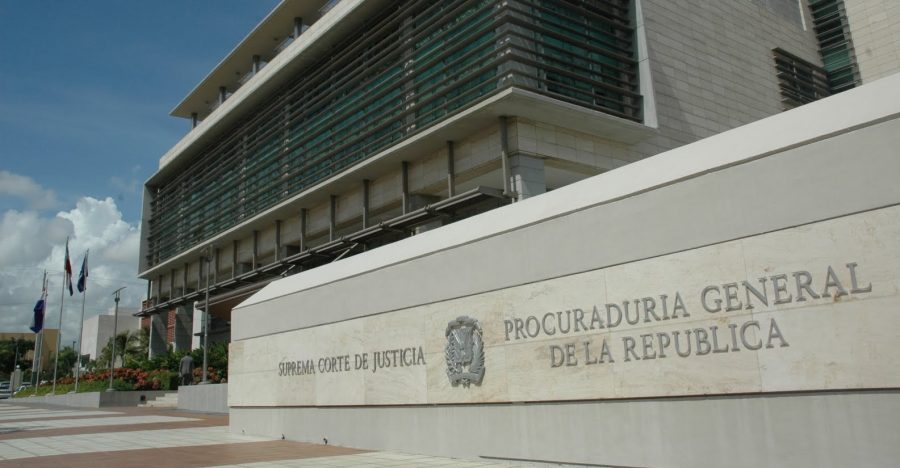 Padres exigen garantías para acusados de agresión sexual