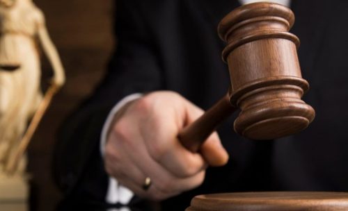 Trinta años a acusado asesinato y tentativa de homicidio