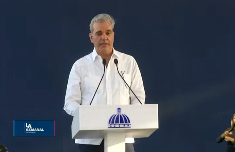 VEA: Abinader en «La Semanal con la Prensa» desde Santiago