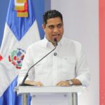 Abinader entrega remodelado polideportivo Ensanche Luperón