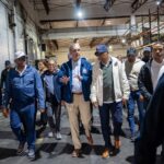 Abinader supervisa distribución miles de raciones alimenticias