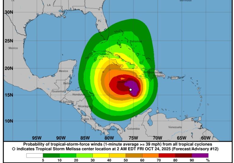 Advierten sobre inundaciones y derrumbes debido a tormenta