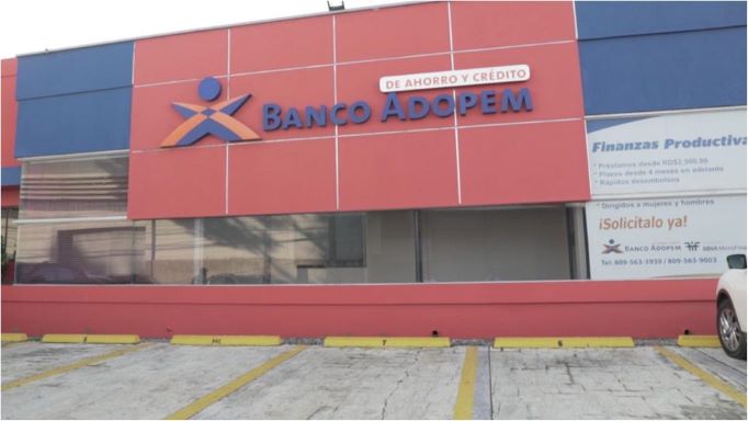Banco Adopem reduce un 3 % de clientes vulnerables en RD Banco Adopem reduce un 3 % de clientes vulnerables en RD