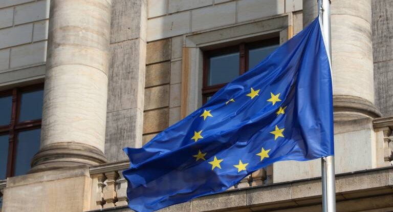 Comisión Europea respalda el acuerdo tierras raras China-EU
