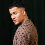 Debuta en Premios Billboard 2025 promesa de merengue RD