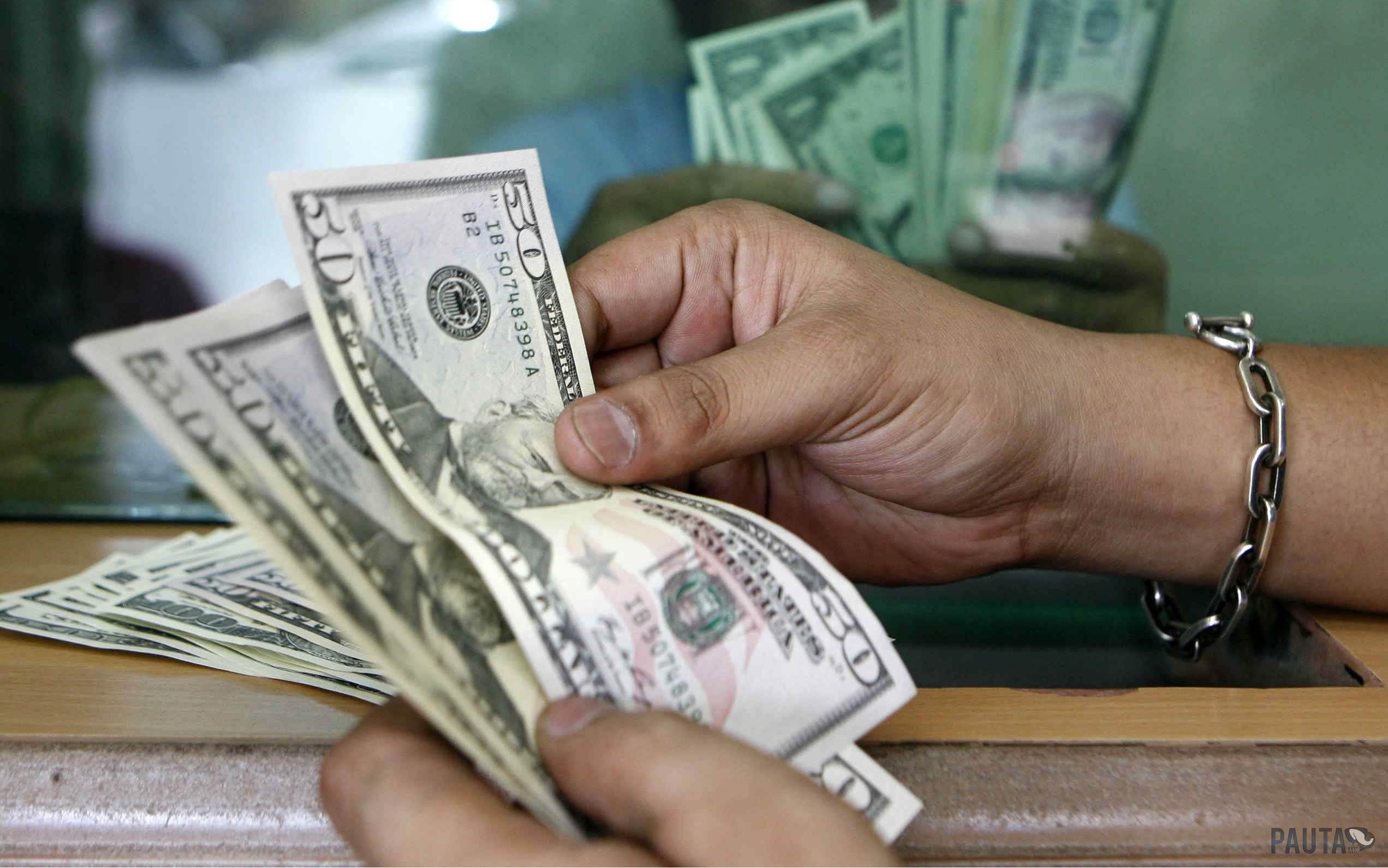 Dolar se mantiene a RD.97, el mismo precio de este lunes