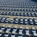 EEUU amenaza arrebatar producción automóviles a Canadá