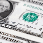 El dólar subió 17 centavos; este lunes era vendido a RD.97