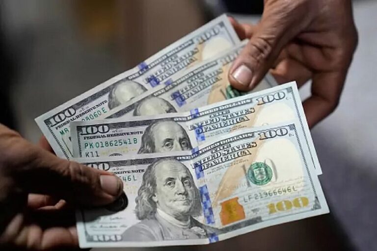 El dólar subió 19 centavos; este miércoles era vendido a .16