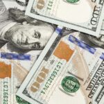 El dólar subió 9 centavos; este jueves era vendido a RD.70