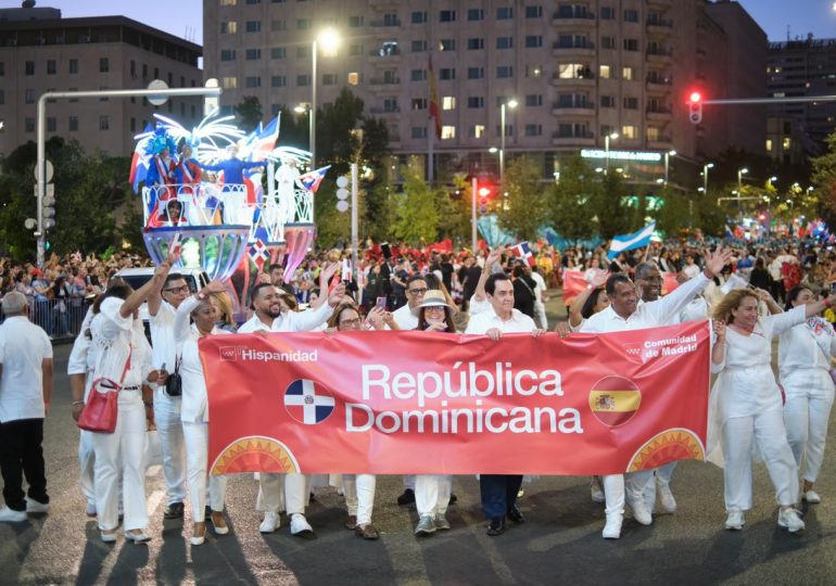 ESPAÑA: RD brilla en Cabalgata de la Hispanidad 2025