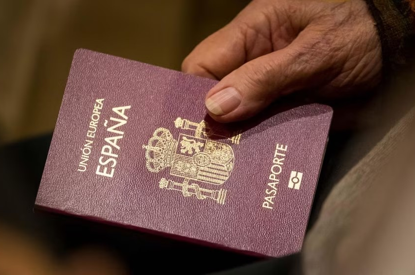 ESPAÑA: Supremo anula fallo expulsión de un dominicano