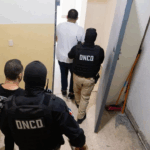 Extraditan a EU a cuatro de RD por fraude y lavado de activos