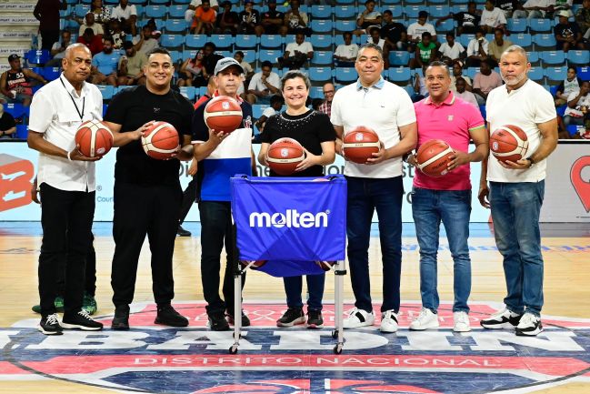 Fedombal y Molinos entregan balones a Abadina y clubes TBS
