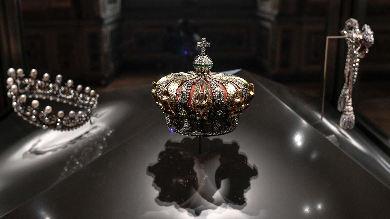 FRANCIA: Fiscal fija en €88 MM valor joyas robadas en el Louvre