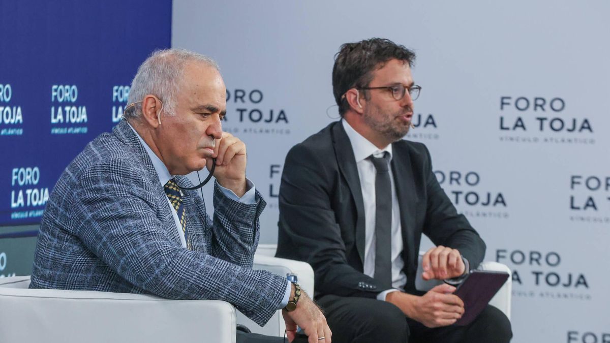 Garry Kasparov advierte Europa «se juega en Ucrania» su futuro