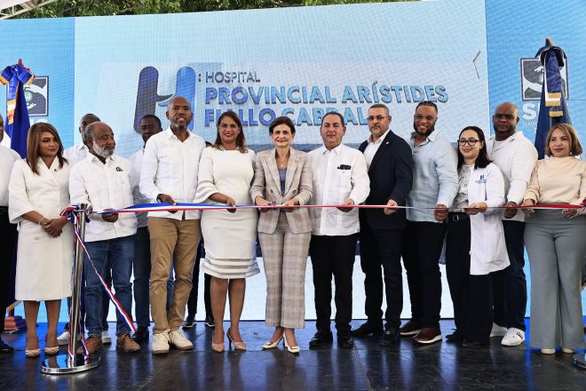 Inauguran la emergencia del Hospital Arístides Fiallo Cabral