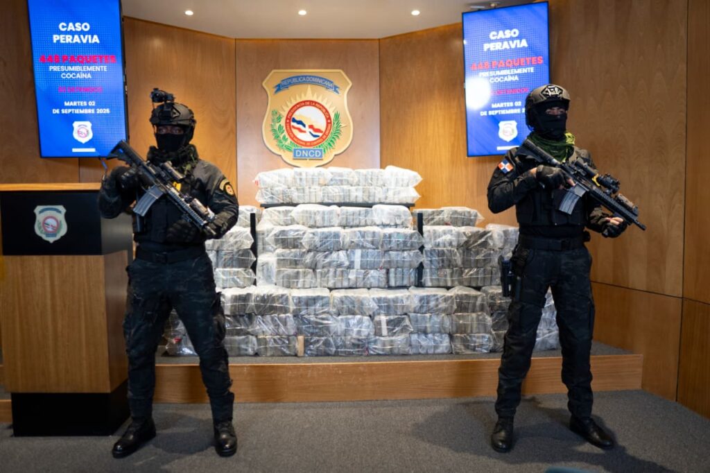 La DNCD ocupa 650 paquetes de cocaína cerca costas de Baní