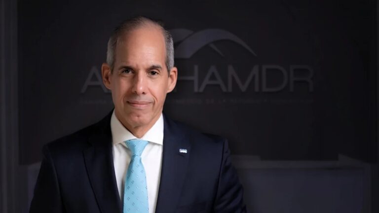Mayor ejecutivo de AES electo presidente de la AACCLA 