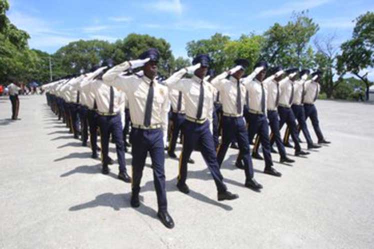 Panamá capacitará en su territorio a policías haitianos
