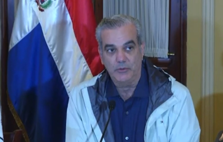 Presidente mantiene suspensión laboral y docente por tormenta