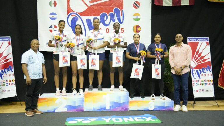 RD gana oro y plata en dobles del Bádminton Santo Domingo
