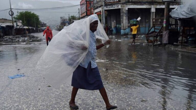 Situación meteorológica mantiene tensión en Haití