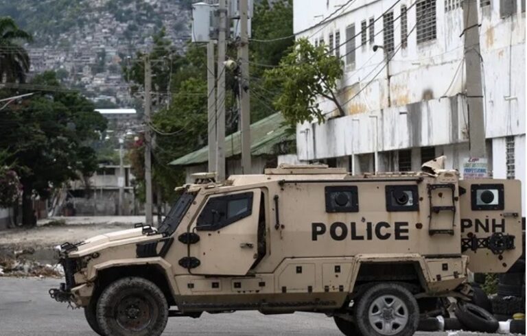 Tiroteo cerca Palacio Nacional Haití obliga a evacuar ministros