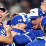 Toronto vence a los Yankees y avanza a Serie de Campeonato
