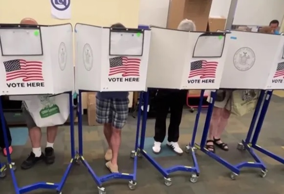 300 mil dominicanos inscritos para votar este martes en NYC