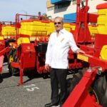 Abinader entrega maquinarias para reducir mano obra extranjera