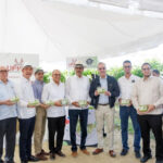 Abinader inaugura dos naves industriales en zona franca SJ