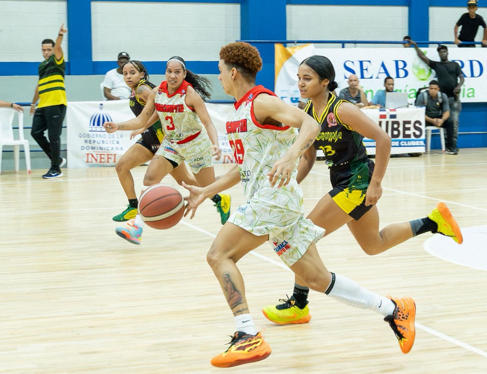 Águilas de Guachupita a un triunfo título basket femenino Águilas de Guachupita a un triunfo título basket femenino