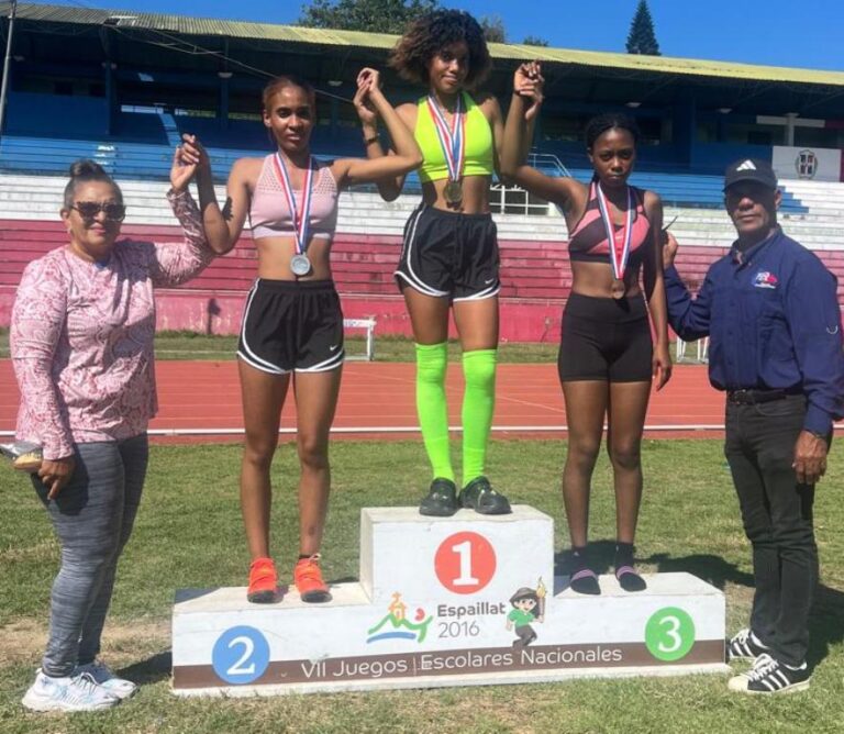 Almonte, Celestino y Tapia ganan Atletismo de Santiago