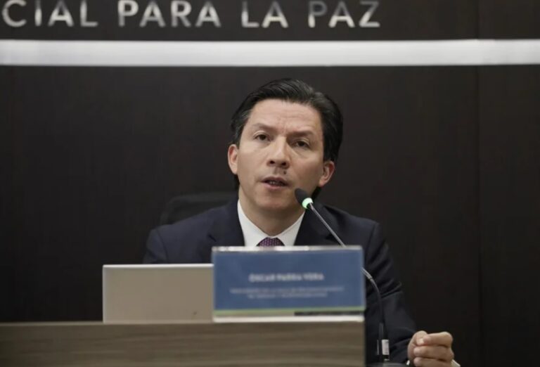 Colombia: Imputan 3 generales y 27 militares más por crímenes