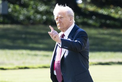 EEUU: Trump dice ataques van dirigidos a «terroristas cárteles»