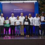 Entregan ,500 MM a mypimes afectadas por tormenta Melissa