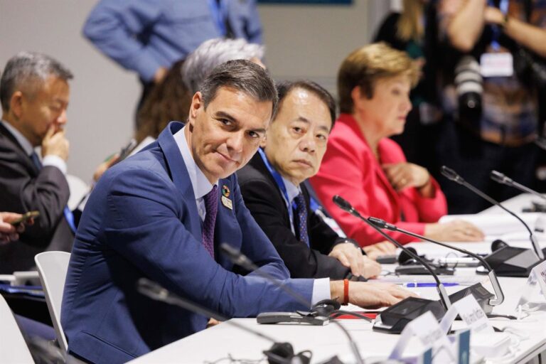 España aboga respetar derecho Venezuela ante presión de EEUU