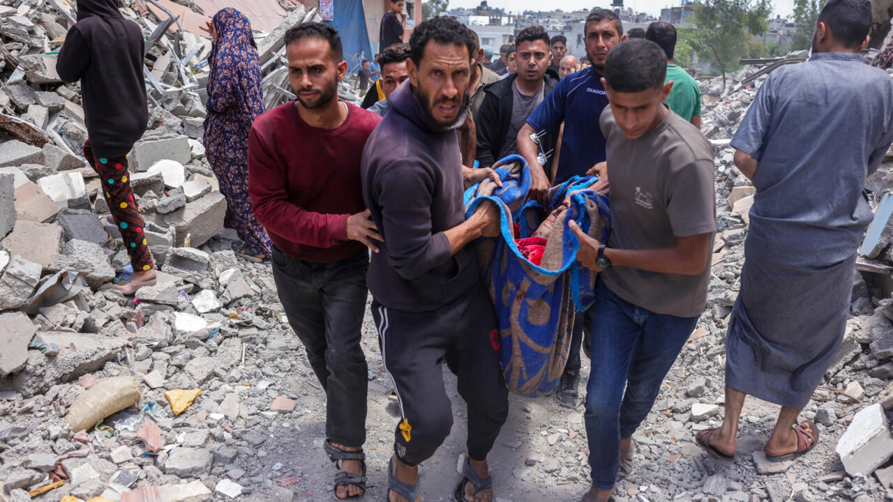 GAZA: Al menos 25 muertos y 77 heridos en ataques israelíes
